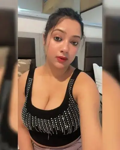 Call Girls Service Wadwani